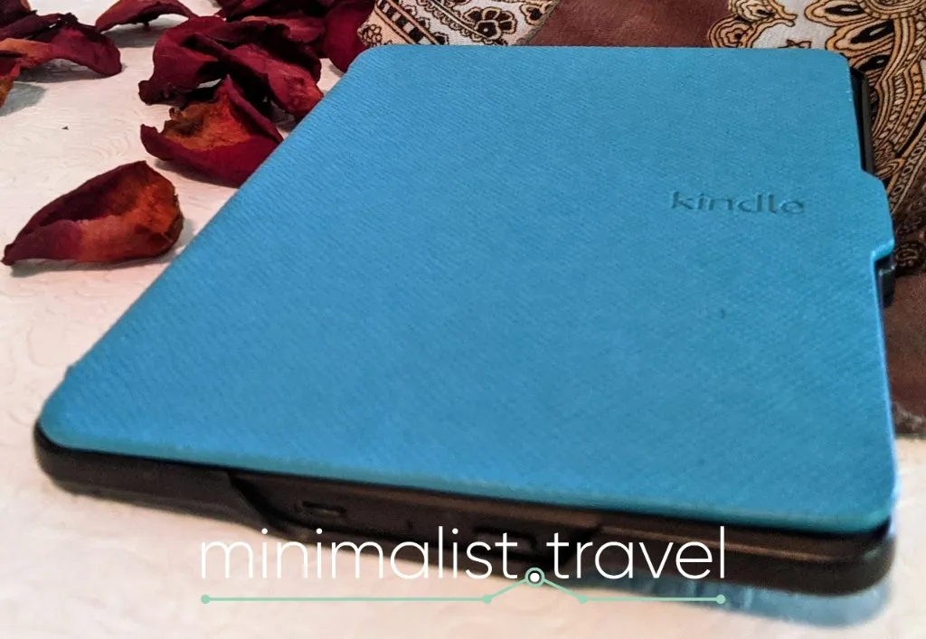 minimalist travel hacks